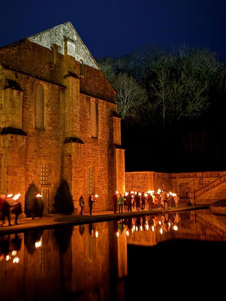 2026 12 12 flambeaux